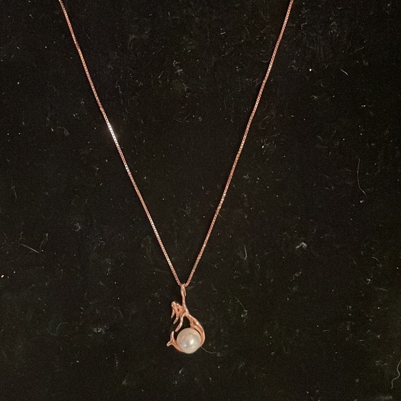 18” 14k rose gold over sterling silver necklace w/white pearl & mermaid pendant - Picture 5 of 14